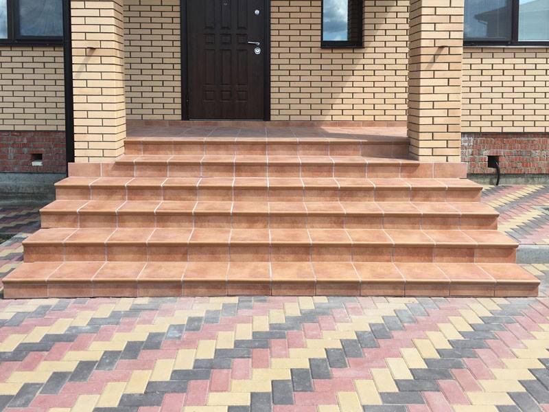 Монтаж клинкерных ступеней и плитки