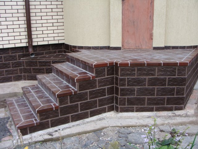 Монтаж клинкерных ступеней и плитки