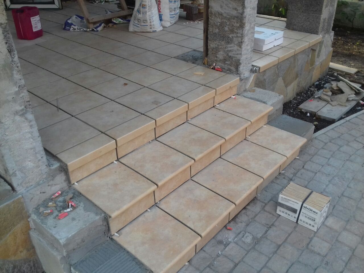 Монтаж клинкерных ступеней и плитки