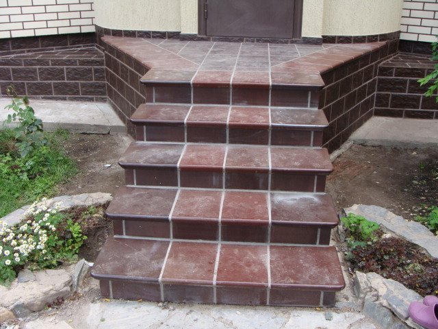 Монтаж клинкерных ступеней и плитки
