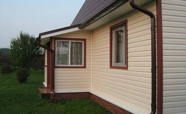 Чем отделать фасад деревянного дома. Чем отделать фасад деревянного дома.