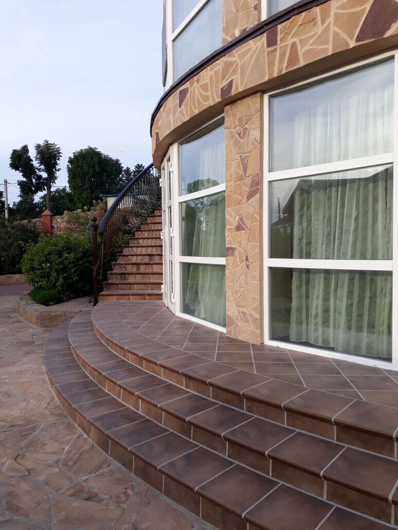 Монтаж клинкерных ступеней и плитки