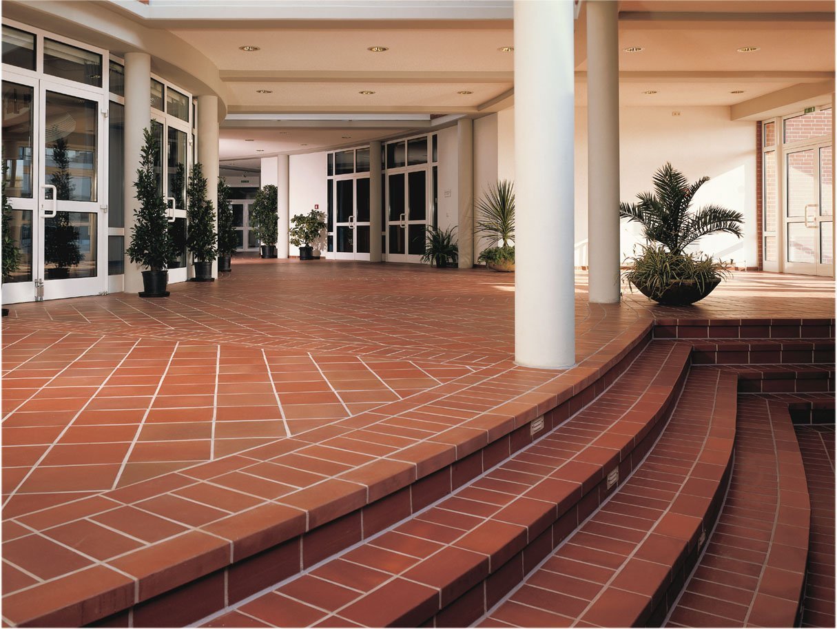 Монтаж клинкерных ступеней и плитки