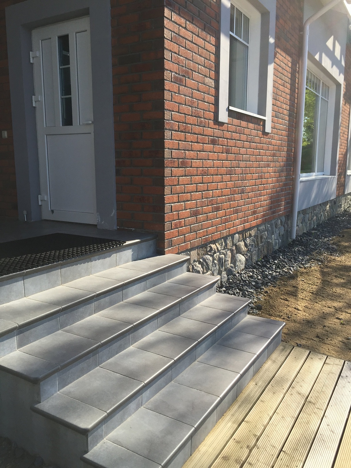 Монтаж клинкерных ступеней и плитки