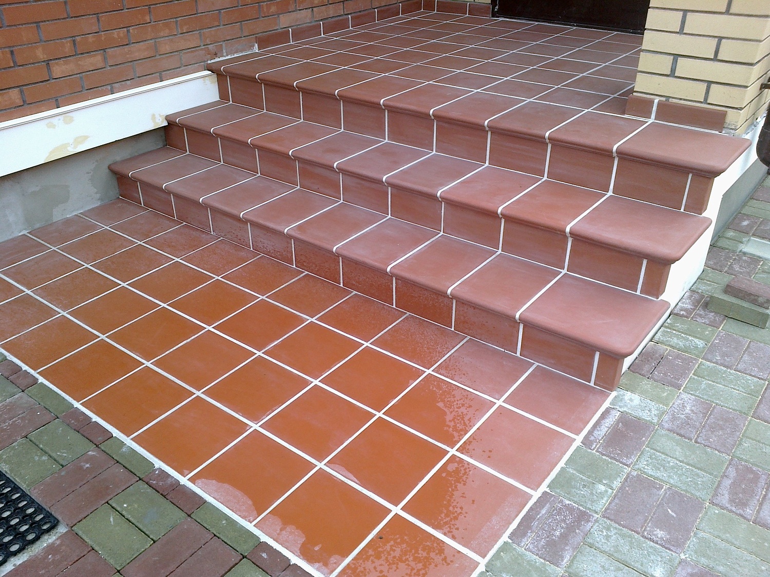 Монтаж клинкерных ступеней и плитки