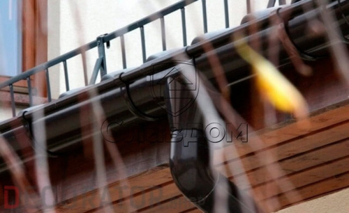 Колено трубы GALECO ПВХ 67 градусов  темно-коричневый RAL 8019  D 80 мм в Курске